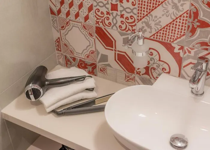 Affittacamere Frattina Ff Italian