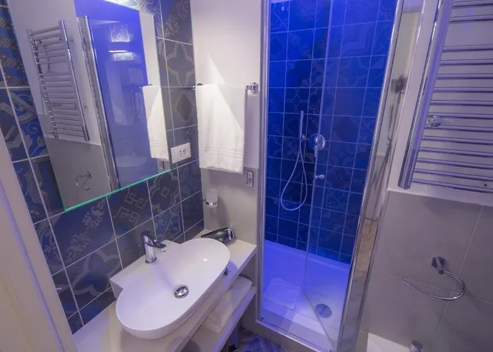 Affittacamere Frattina Ff Italian