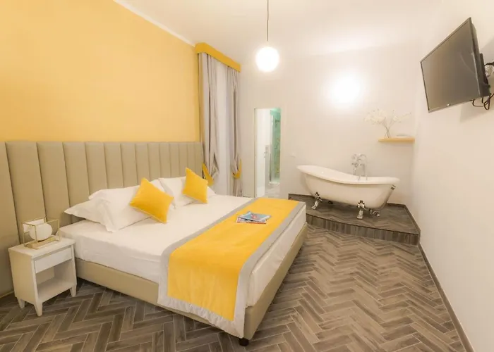 Affittacamere Frattina Ff Italian Roma