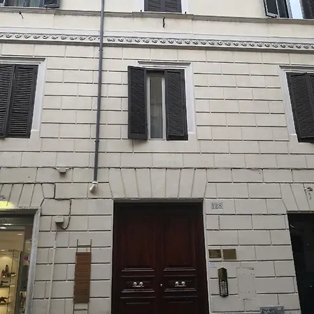 Frattina Ff Italian Πανσιόν 2*